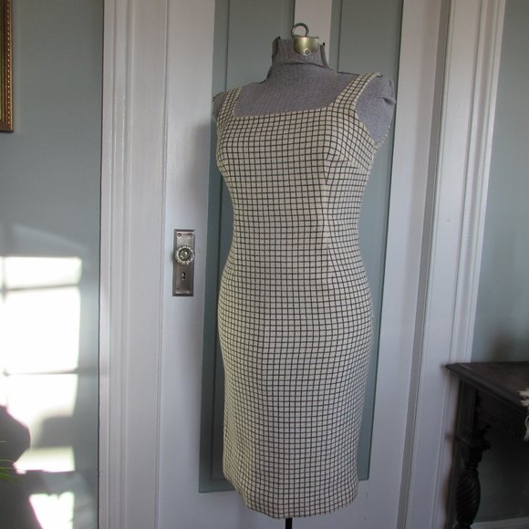 Miu Miu Sleeveless Wool Grid Pattern Dress - Picture 1 of 8